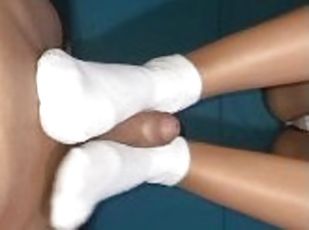 masturbating my boyfriend with his feet