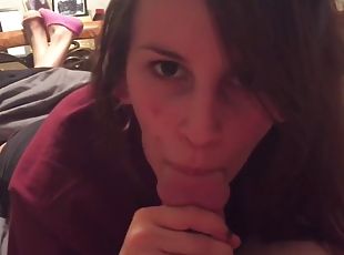 Brunette sucks for cum in the mouth